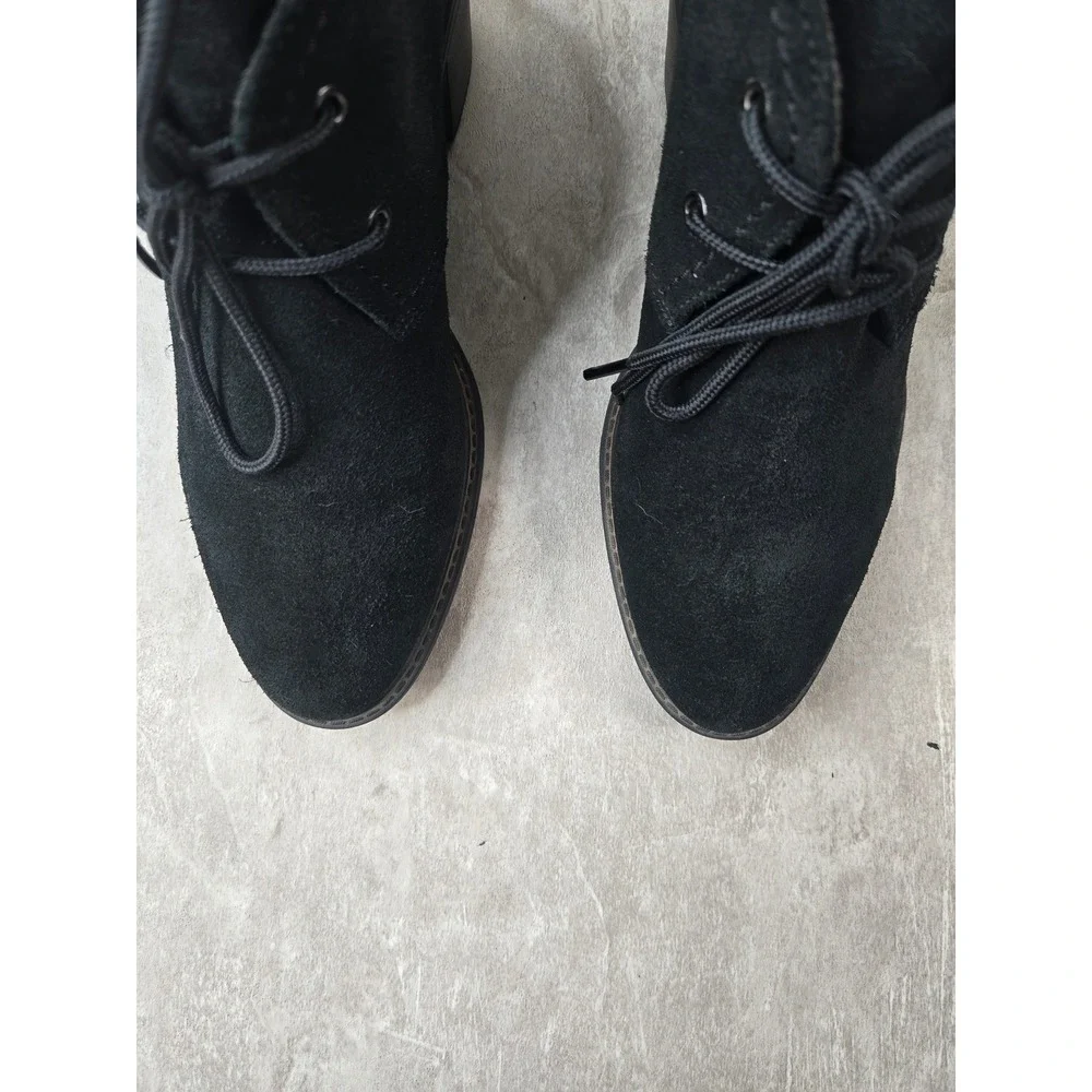 Clarks Ankle Boots Sz 8.5 Black Suede Block Heel Lace Up Comfort Chukka Booties